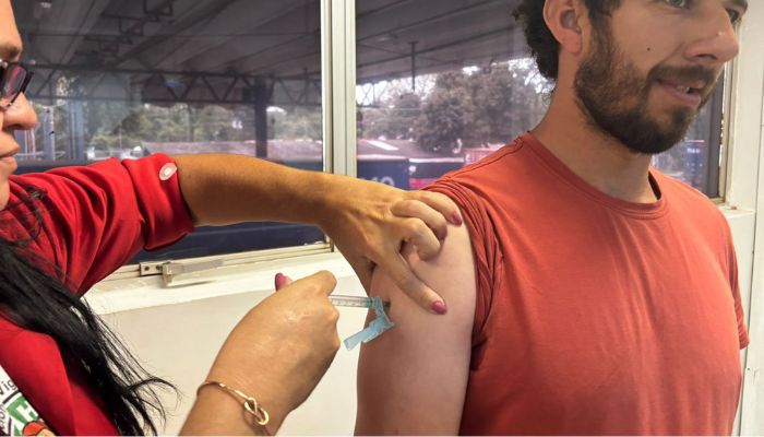  Saúde vacina caminhoneiros na Tríplice Fronteira para reforçar prevenção contra o sarampo